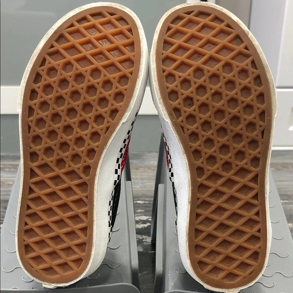 Vans Classic Slip-On Sneakers – Red & Black + Checkered  – Toddler Size 11 US - Picture 8 of 10